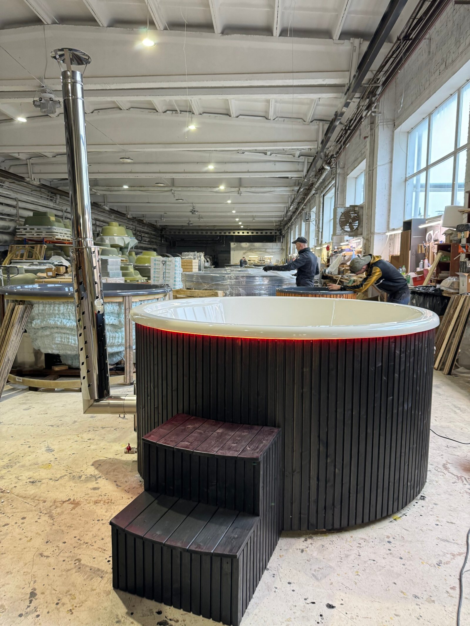 AURELLA - ACRYLIC HOT TUB 2.0m 4-6 SEATER - Image 9